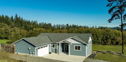 1665 Silver Lake Road, Oak Harbor