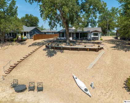S1140 Platte Shore Drive, Fremont