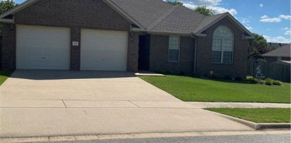 1321 S Saint Andrews  Circle, Fayetteville
