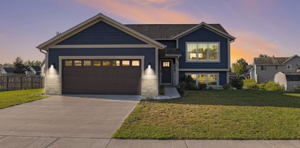 680 Chary Glen Drive, Kent City