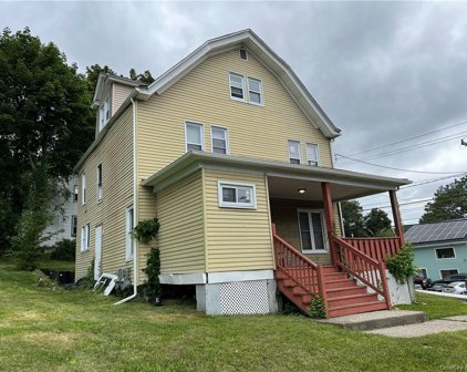272 E Main Street, Middletown