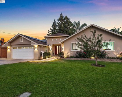 4 Cherry Hills Ct, San Ramon