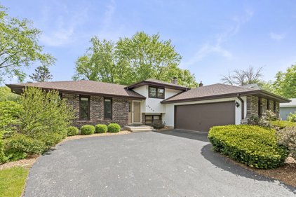 2908 Northcreek Drive, Woodridge