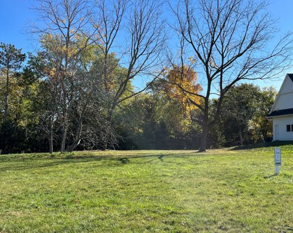 844 Arcwood Road, Mahtomedi