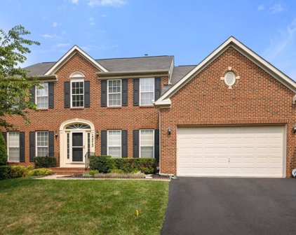 12313 Houser Dr, Clarksburg
