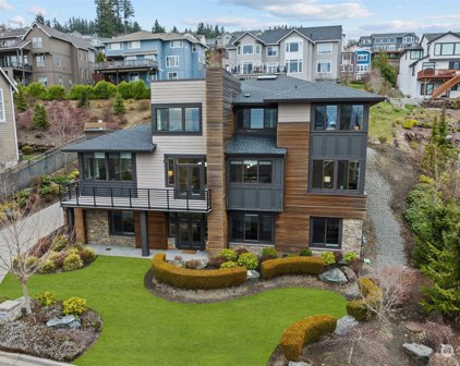 6982 168th Avenue SE, Bellevue