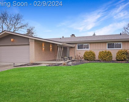 37793 Sarafina, Sterling Heights