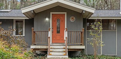 97 Old Mill Rd, Harvard