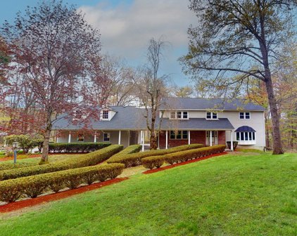 143R Main St, Westford