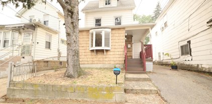 182 Van Pelt Avenue, Staten Island