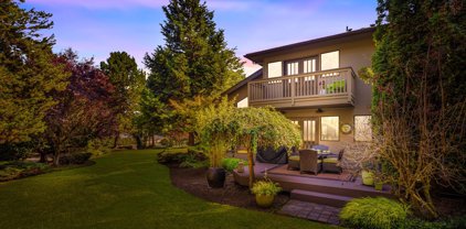 15914 Larch Way, Lynnwood