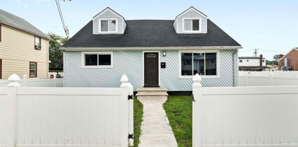 200 Amherst, Hempstead