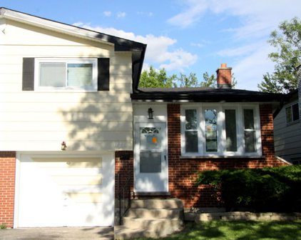1721 N Windsor Drive, Arlington Heights