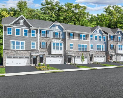 404 Filmore Drive, Canonsburg