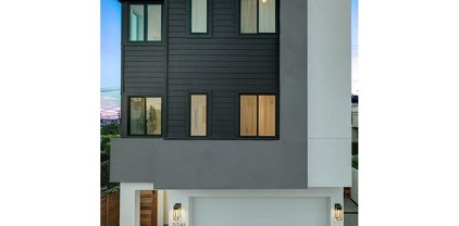 2041  Barry Ave, Los Angeles