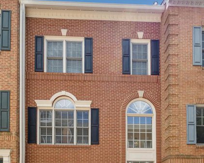 1164 N Vernon St, Arlington
