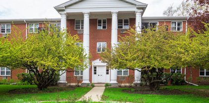 110 N Lincoln Lane Unit #2D, Arlington Heights