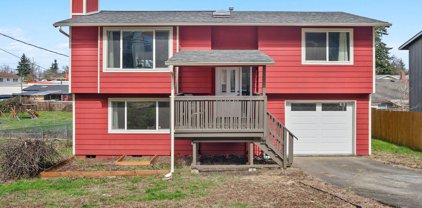10605 SE CLINTON ST, Portland