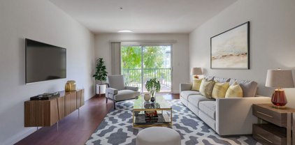 4501  Cedros Ave Unit 102, Sherman Oaks