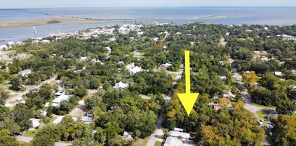 190 7th St, Apalachicola