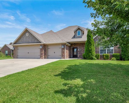 5805 S 67th  Street, Cave Springs