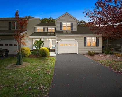56 Bridle Cross Rd Unit 56, Fitchburg