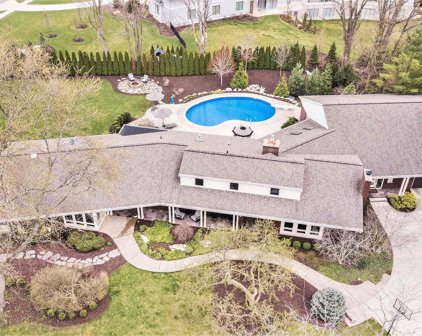 800 Plymouth Avenue SE, East Grand Rapids