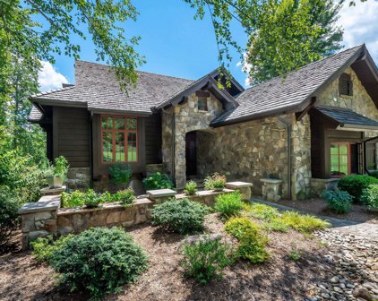 407 Crossbill Court, Salem