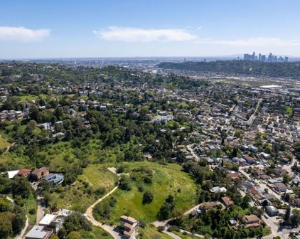 2501 El Rosa Drive, Los Angeles