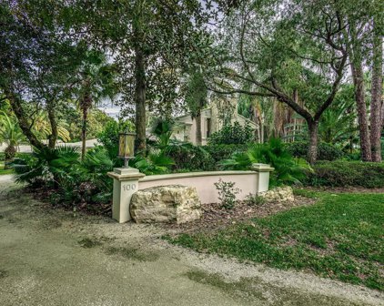 100 Island Way, Winter Haven
