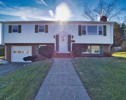 193 Russell Drive, Tiverton