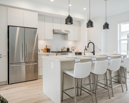 7937 206 Street Unit 9, Langley