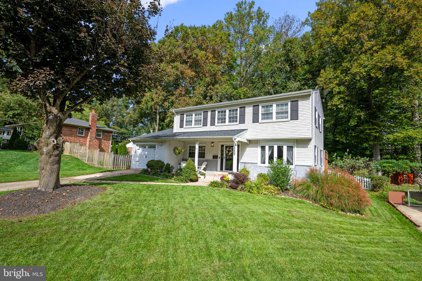 3223 Fair Woods Pkwy, Fairfax