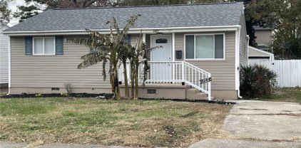 2451 Hemlock Street, East Norfolk