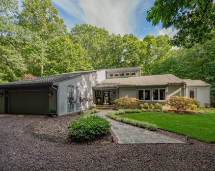 129 Woodmont Lane, Forest