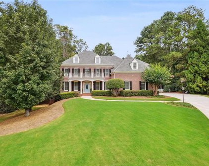 740 Hallbrook Court, Milton