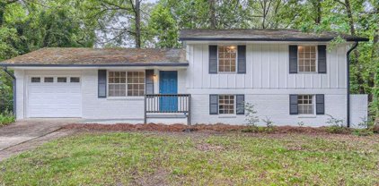 562 Roxbury Drive, Riverdale