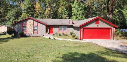 1123 Pond Ridge, Riverdale