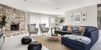 8100 W 83rd St, Playa Del Rey