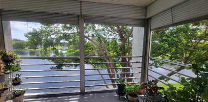 9235 Lagoon Pl Unit #403, Davie