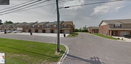 770 Needmore Rd, Clarksville