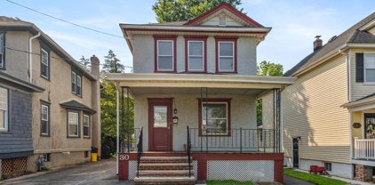 30 Mclaren St, Red Bank