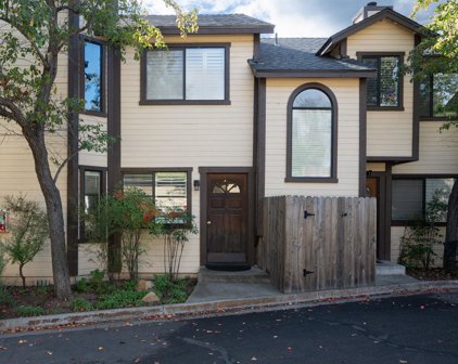 1674 Laurel Avenue Unit 4, Solvang