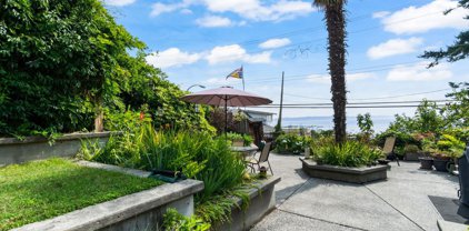 14907 Buena Vista Avenue, White Rock