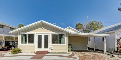 37 Braden Castle Drive, Bradenton