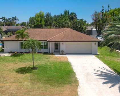 6049 Pertshire Lane, Fort Myers