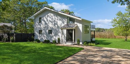 21 Old Main Road, Quogue