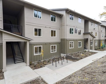 1055 Schurman Dr, Salem