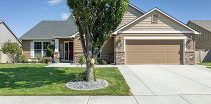 1521 S Jefferson Pl, Kennewick