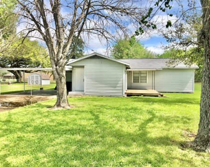 101 Cedarvale Road, Bay City